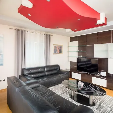 Lupe Apartamento *