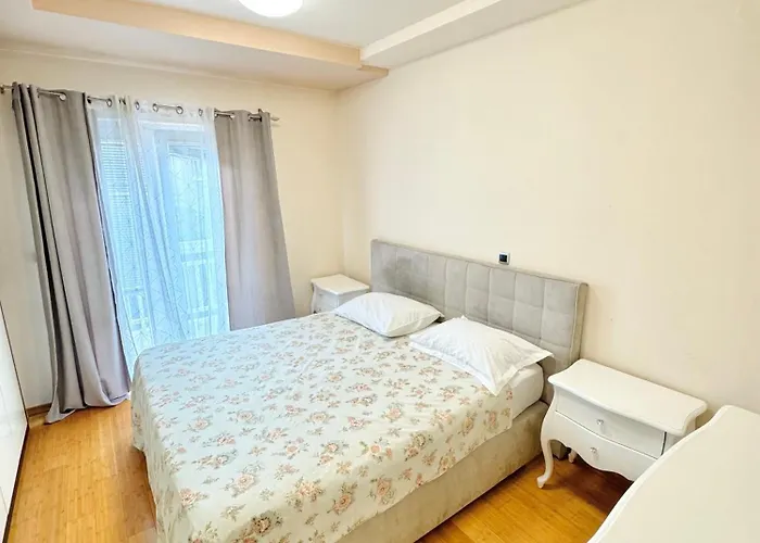 Апартаменти Lupe Спліт